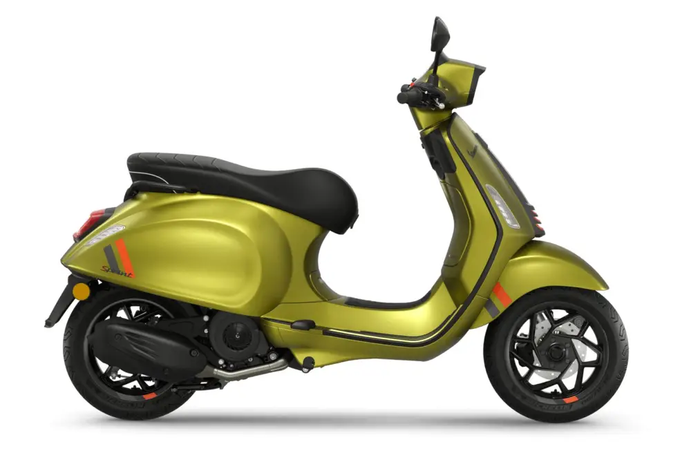 Vespa Sprint 125 S FL VERDE AMBIZIOSO MATT E5+ Vrácení Zdarma