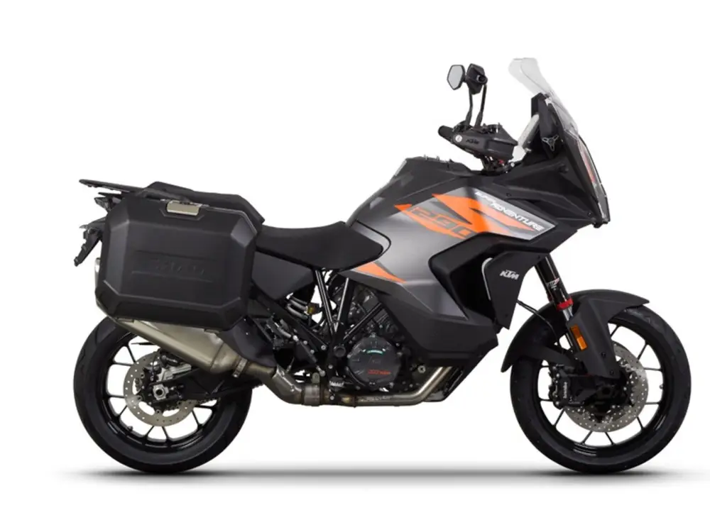 Kompletní sada bočních černých hliníkových kufrů SHAD TERRA BLACK 36L/47L, včetně montážní sady SHAD KTM Super Adventure 1290 (R, S) Koupit Online