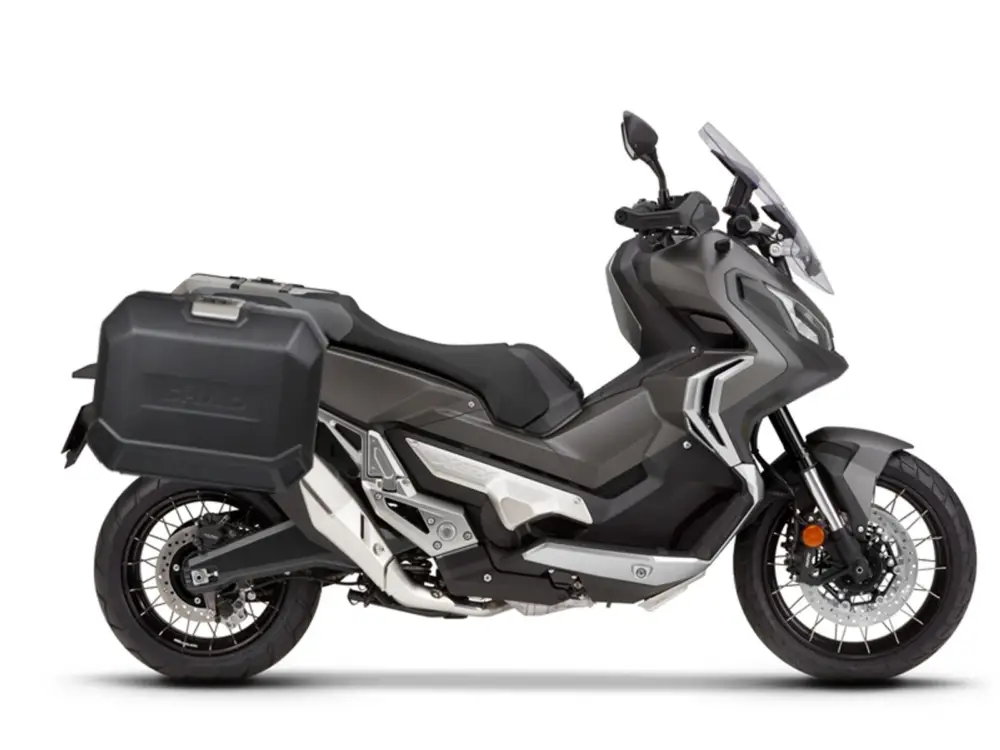Kompletní sada bočních černých hliníkových kufrů SHAD TERRA BLACK 36L/36L, včetně montážní sady SHAD HONDA X-ADV 750 Výprodej