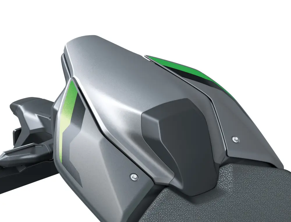 Potah sedla spolujezdce Kawasaki Z900 Metallic Carbon Gray Top Prodej