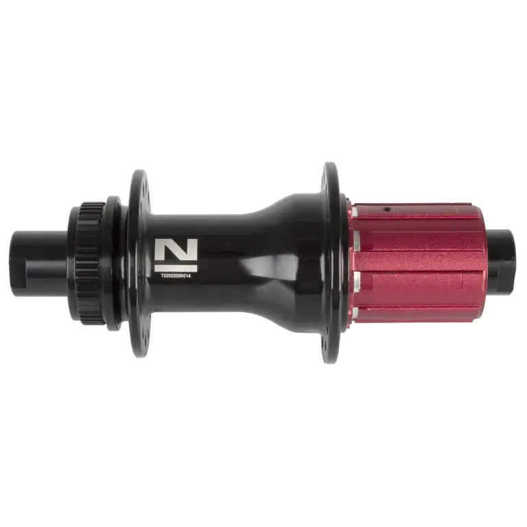 Značkový náboj Novatec D792SB/A-AA-11S CL Al 28d zadní černý pro 12x142mm thru