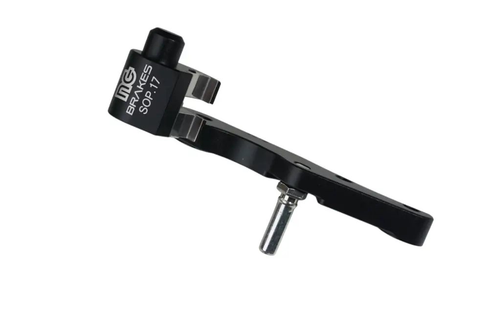 Levný NG adaptér brzdového třmenu oversize HUSABERG FC 250 / 350 / 450 14-21, FE 350 / 450 / 501 14-21, TE 250 / 300 / 310 15-22, KTM EXC 125 / 200 10-16, SX 125 / 250, SX-F 450 09-22 (K17)
