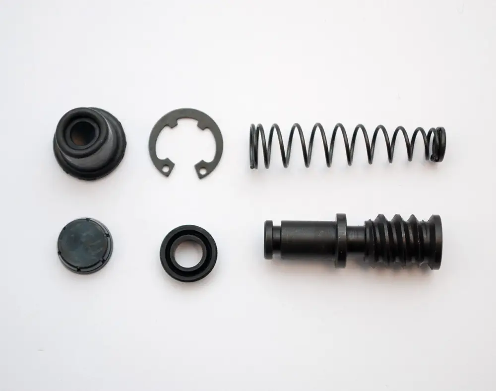 BRONCO opravná sada brzdové pumpy přední HONDA TRX 400FW 95-03, 450 ES/S 98-01, 450 FE/FM 02-04, 500FA 01-04 (MSB-104) Omezená Nabídka