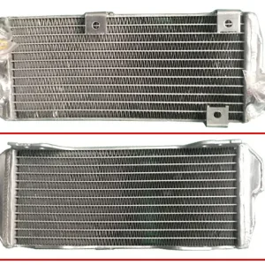 Super Cena PSYCHIC chladič SUZUKI DRZ 400S/SM 00-17 zesílený se standardní kapacitou levý kus
