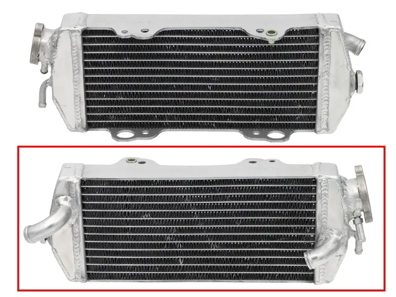 Cenová Bomba PSYCHIC chladič KTM SX 00-05, EXC 04-07, SX/EXC 400/450/520 00-02, SX/EXC 525 00-05 zesílený se standardní kapacitou levý kus (se zátkou)