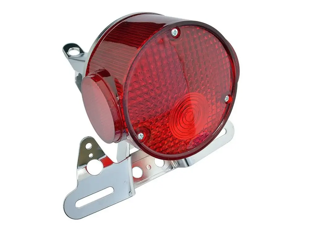 EMGO zadní světlo s chromovaným upevněním registrační značky YAMAHA RD 200 74-75, RD 250 73-75, TX 650 73-74, XS 650 75-79, TX 750 73-75 (341-84751-61-93) Jen Po Omezenou Doba