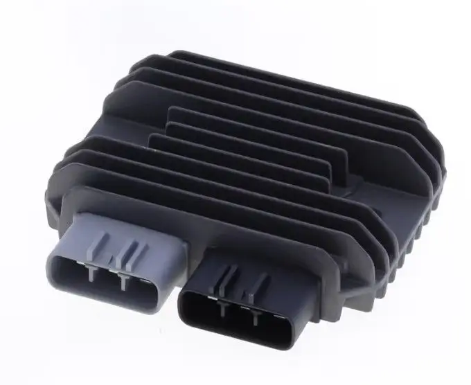 Výprodej ATHENA regulátor napětí KAWASAKI ZX-10R NINJA 08-09, ZX-6R 600 / 636 09-17, TRIUMPH ROCKET III 04-18 (210660731; 210660716; T1300470)