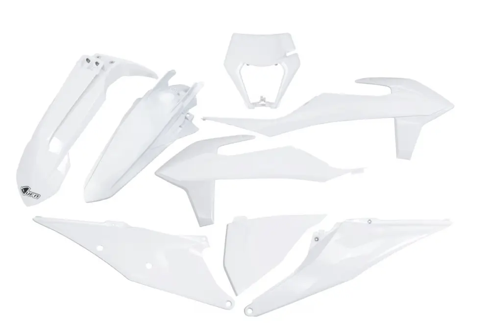 Ověřený UFO kompletní sada plastů KTM EXC 125 20-21, EXC 250 / 300 TPI 20-23, EXC-F 250 / 350 / 450 / 500 20-23 s krytem světla barva bílá (KT527E042)